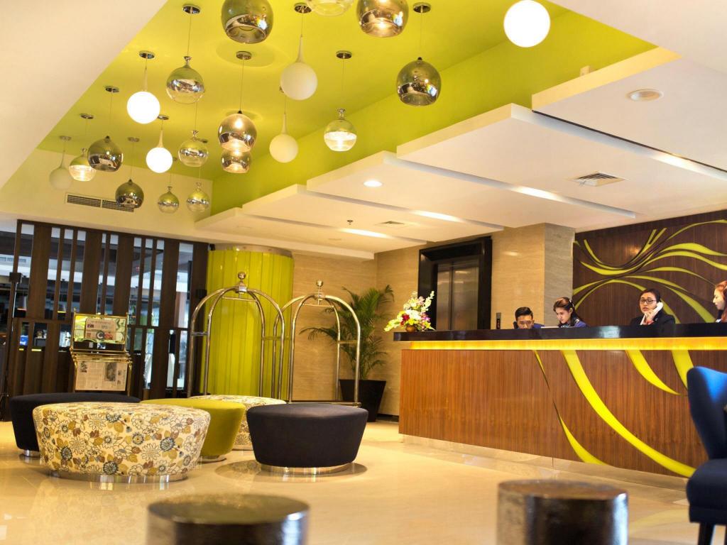 Alamat Lengkap, Review Hotel, Tipe dan Tarif Kamar, Fasilitas Andalan, Cara Booking Mudah, Tempat Hits Terdekat