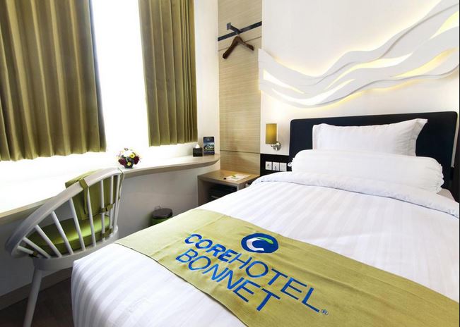 Alamat Lengkap, Review Hotel, Tipe dan Tarif Kamar, Fasilitas Andalan, Cara Booking Mudah, Tempat Hits Terdekat