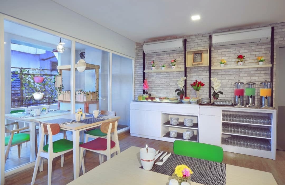 Lokasi Dimana, Review Hotel , Berapa Harga Kamar, Cara Booking Kamar, Fasilitas dan Layanan, Objek Wisata Terdekat
