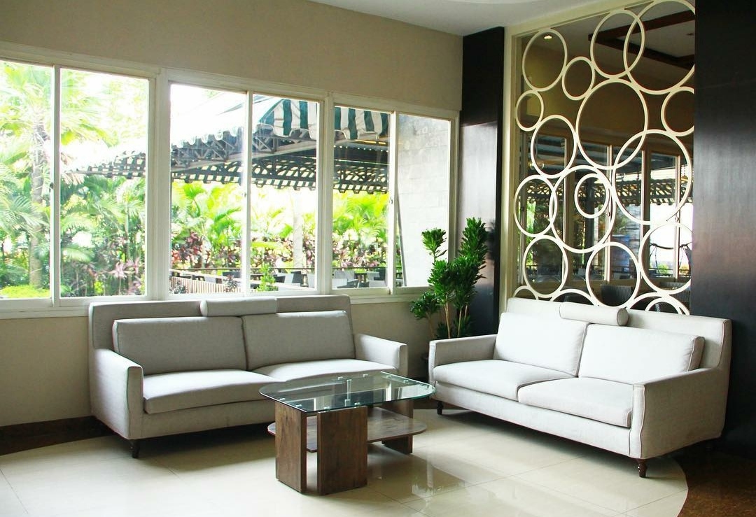 Lokasi Strategis, Review Singkat, Daftar Harga Kamar, Cara Booking Kamar, Fasilitas Lengkap, Paket Menarik, Tempat Wisata Terdekat
