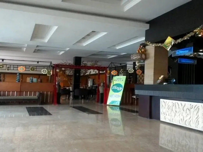 Alamat Lengkap, Review Hotel , Daftar Harga Kamar , Fasilitas Andalan, Booking Sekarang Yuk, Tempat Populer Terdekat