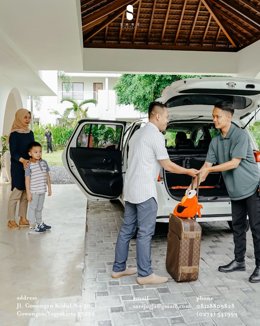 Review Singkat, Daftar Harga Kamar, Fasilitas Yang Ada, Rute Menuju Lokasi, Tempat Terkenal di Sekitar
