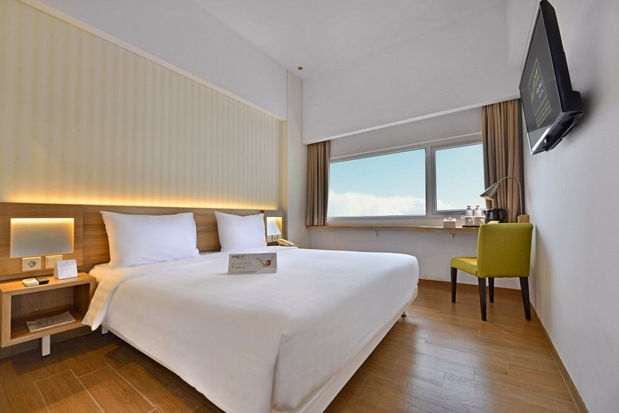 Lokasi Dimana, Review Whiz Prime, Daftar Harga Kamar, Fasilitas Apa Saja?, Tempat Wisata di Dekatnya, Reservasi Gampang