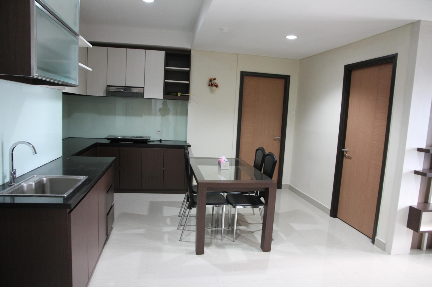 Review Hotel , Lokasi Dimana, Daftar Harga Kamar, Cara Pesan Kamar, Fasilitas dan Layanan, Tempat Populer Terdekat