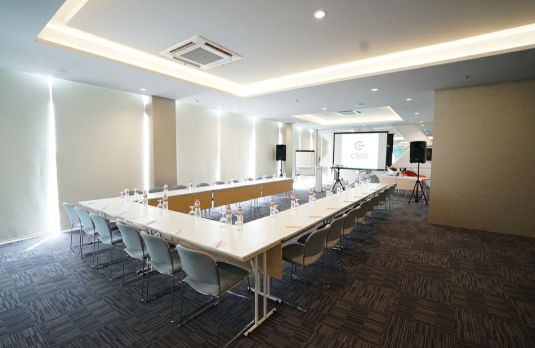 Alamat Cleo Hotel, Sekilas Review, Daftar Tarif Kamar, Fasilitas Yang Ada , Harga Ruang Bisnis , Tempat Populer Disekitar