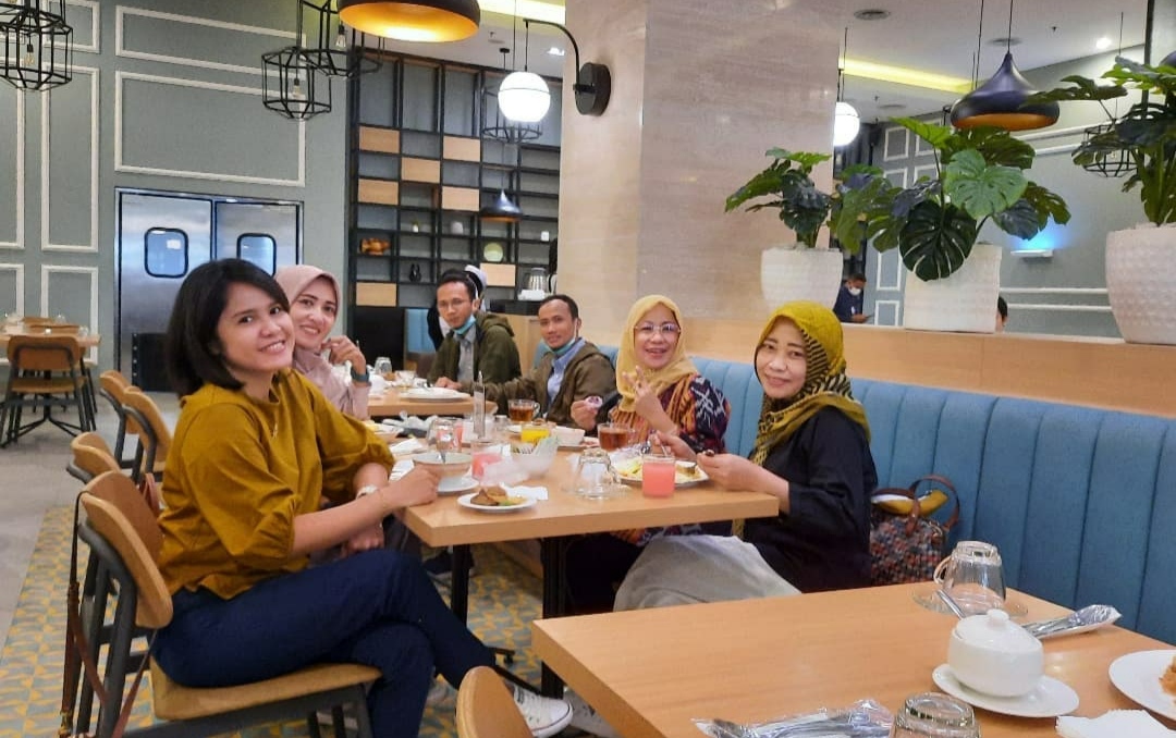 Lokasi Hotel , Review Hotel, Daftar Tarif Kamar, Cara Booking Kamar , Fasilitas Mewah , Wisata Menarik Terdekat 