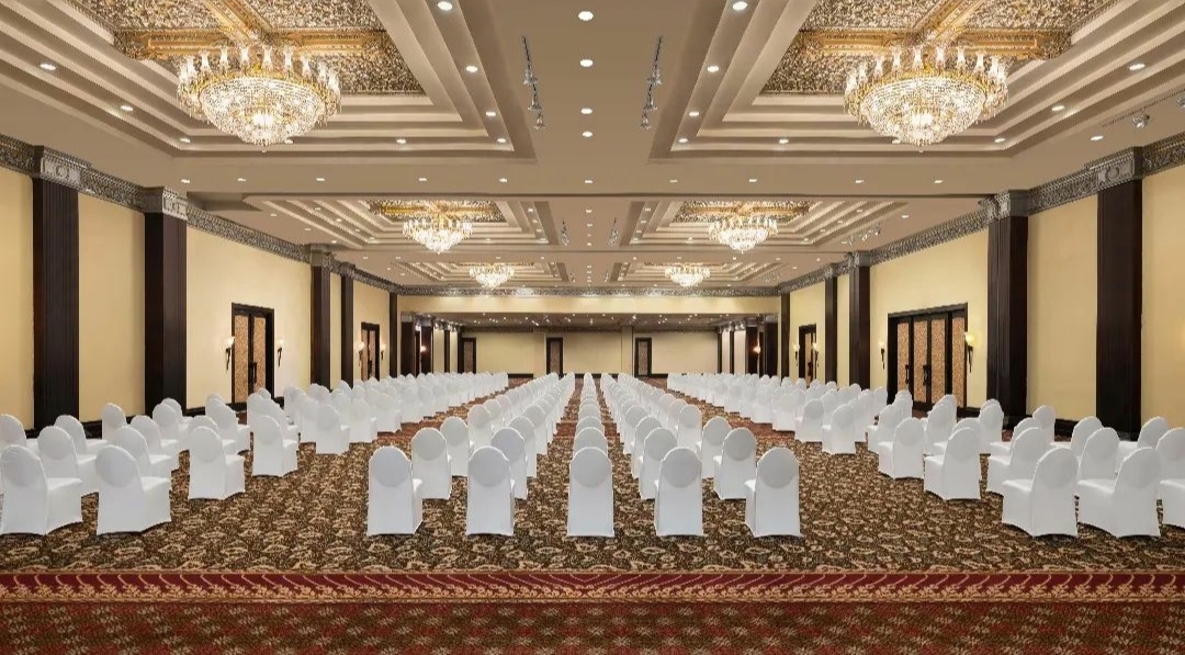 Alamat Hotel, Tentang Sheraton, Pilihan Kamar, Fasilitas Terbaik, Wedding Package, Objek Wisata di Sekitar, Booking Sekarang? 