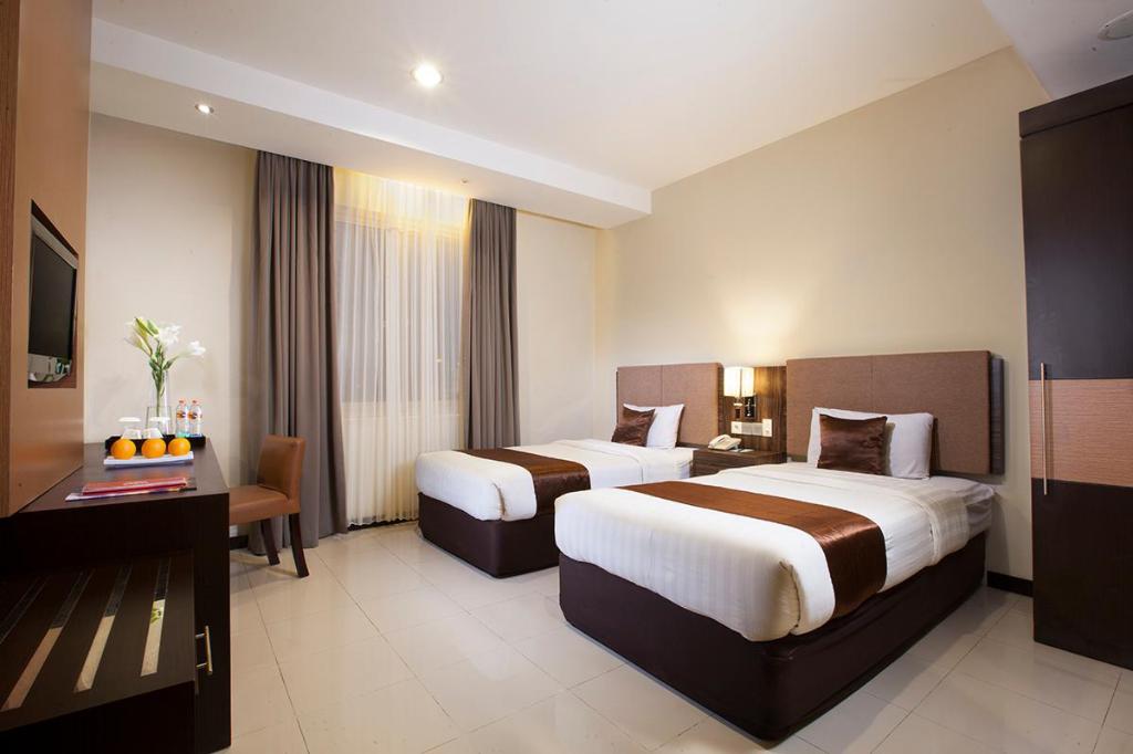 Alamat Lengkap, Tentang Hotel, Tarif Kamar, Fasilitas Yang Ada, Cara Booking Kamar, Penting Diperhatikan, Tempat Populer di Sekitarnya