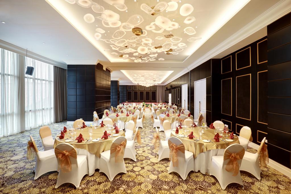Alamat Lengkap, Review Hotel, Tarif Per Malam, Fasilitasnya Lengkap, Cara Pemesanan, Tempat Wisata Terdekat