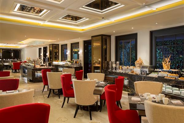 Alamat Lengkap, Review Hotel, Tarif Per Malam, Fasilitasnya Lengkap, Cara Pemesanan, Tempat Wisata Terdekat