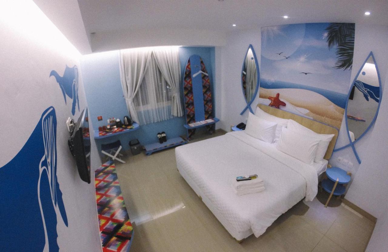 Lokasi Dimana, Review Hotel, Tarif Kamarnya, Booking Tidak Ribet, Fasilitas Uniq, Banyak Tempat Menarik