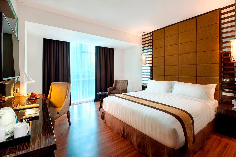 Alamat Lengkap, Tentang Hotel, Harga Kamar, Fasilitas Terbaik, Wisata Dekat Hotel, Pesan Sekarang!