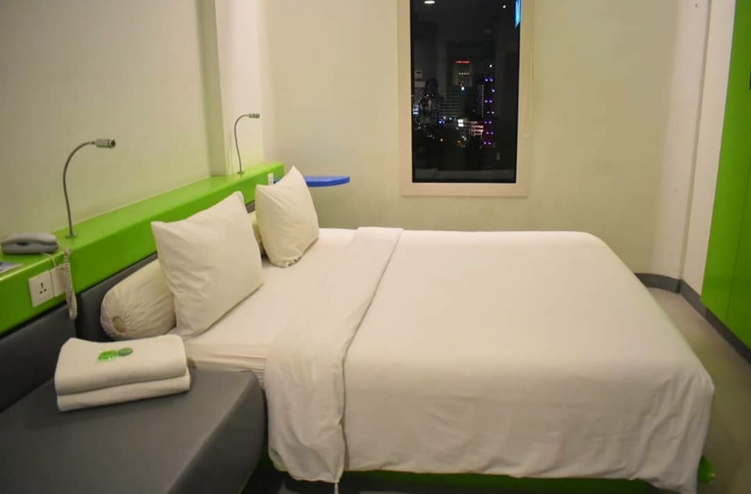 Alamat Hotel, TentangHotel, Harga Kamar, Fasilitas Yang Ada, Spot Menarik Terdekat, Reservasi Sekarang Yuk! 