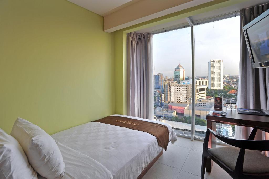 Review Singkat, Daftar Harga Kamar, Tempat Makan, Fasilitas Yang Ada, Rute Menuju Lokasi, Tempat Terkenal di Sekitar