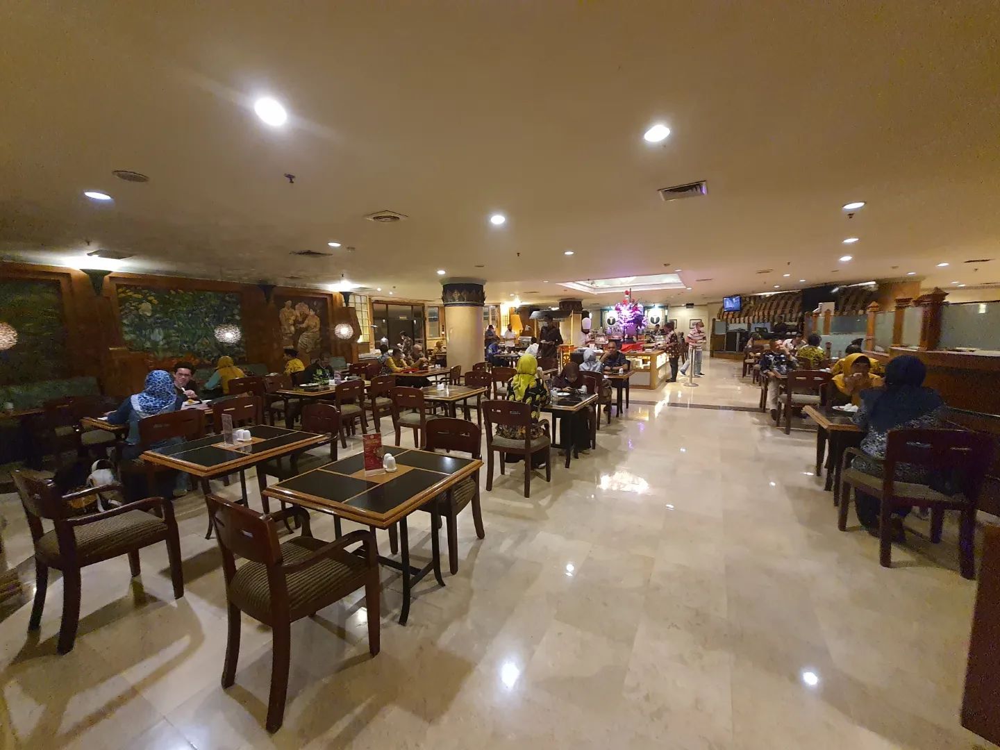 Review Singkat, Daftar Harga Kamar, Tempat Makan, Fasilitas Yang Ada, Events Package dan Harganya, Rute Menuju Lokasi, Tempat Terkenal di Sekitar