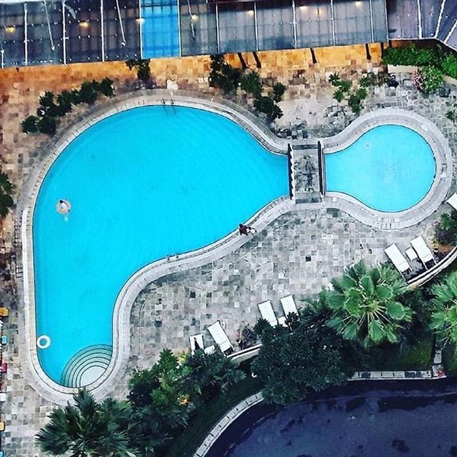 Review Singkat, Daftar Harga Kamar, Tempat Makan, Fasilitas Yang Ada, Meeting And Events, Rute Menuju Lokasi, Tempat Terkenal di Sekitar