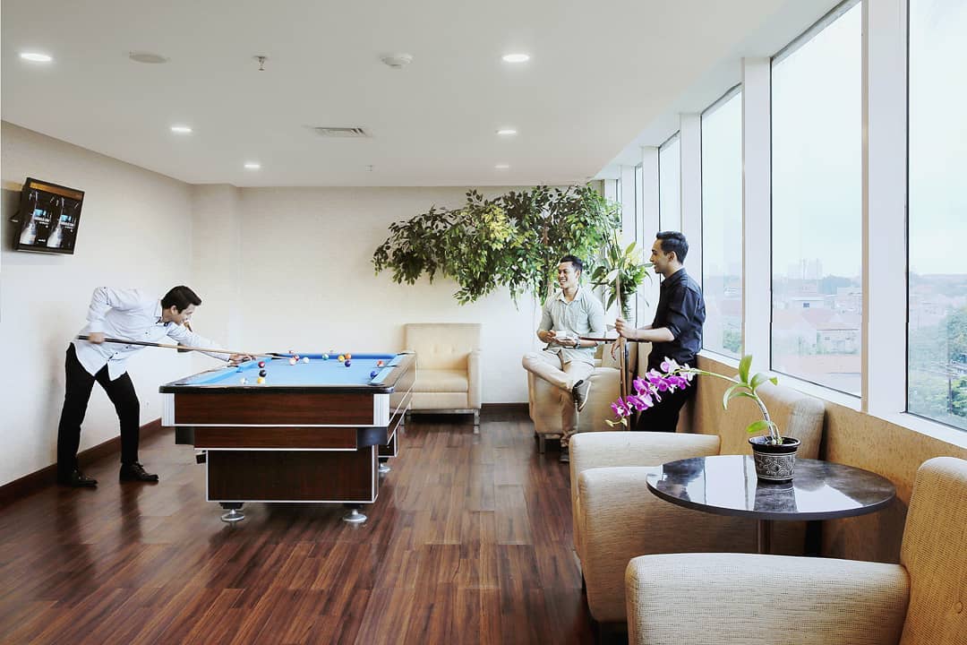 The alana hotel surabaya harga agoda restaurant wedding package ketintang telepon no aston alamat by tarif nomor ballroom di renang fasilitas grand jl jumlah lantai kolam kamar pemilik paket review, Review Singkat, Daftar Harga Kamar, Tempat Makan, Fasilitas Yang Ada, Rute Menuju Lokasi, Tempat Terkenal di Sekitar