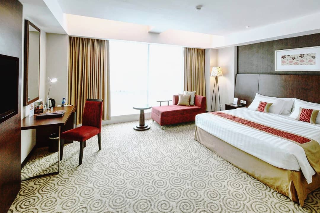 Review Singkat, Daftar Harga Kamar, Tempat Makan, Fasilitas Yang Ada, Rute Menuju Lokasi, Tempat Terkenal di Sekitar