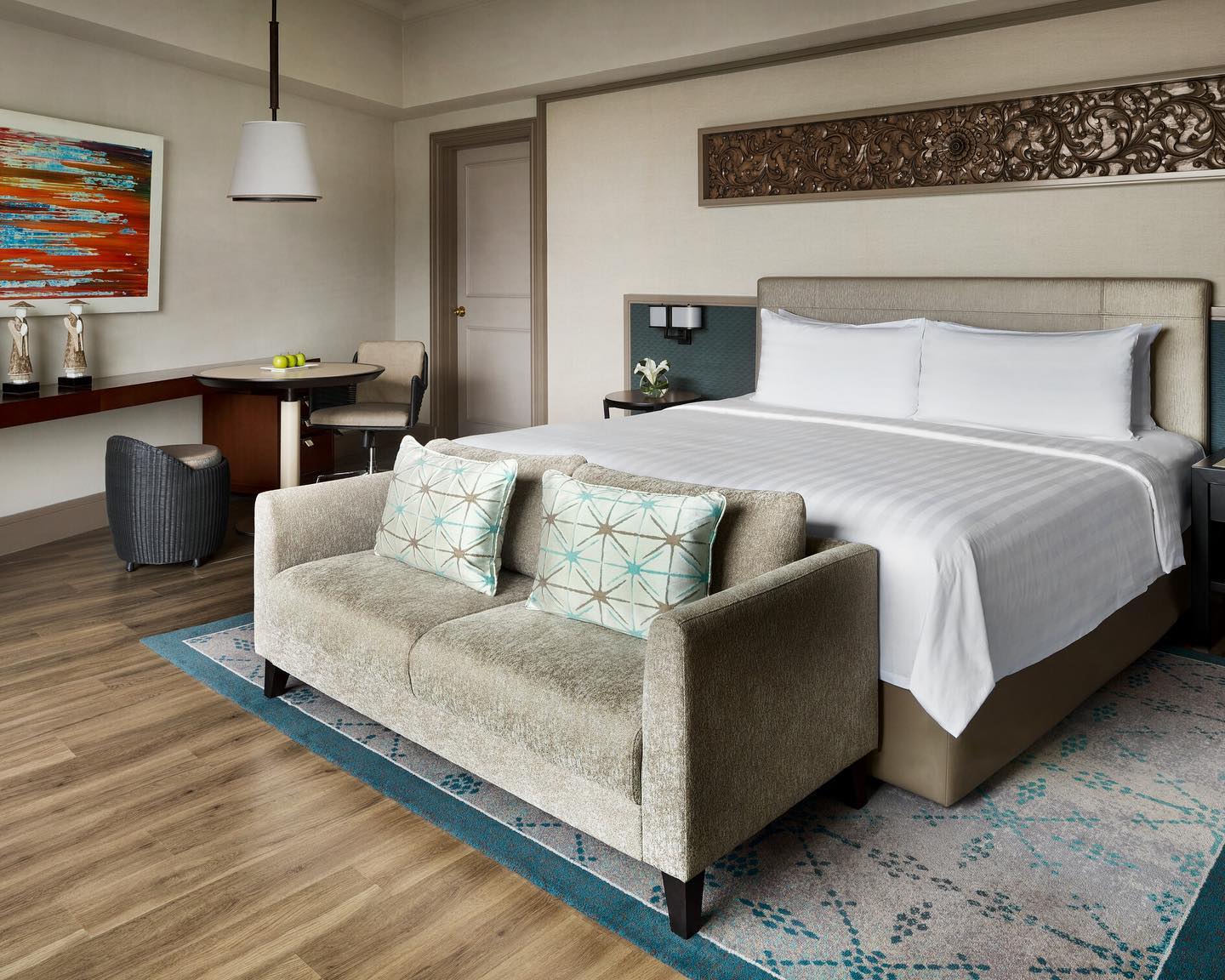 Review Singkat, Daftar Harga Kamar, Tempat Makan, Fasilitas Yang Ada, Wedding Package dan Harganya, Rute Menuju Lokasi, Tempat Terkenal di Sekitar