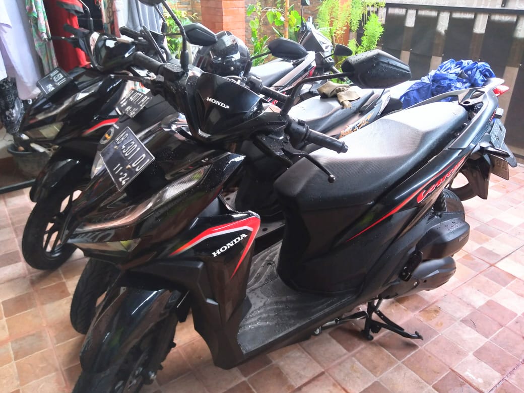 25 Pilihan Tempat Sewa Motor Jogja Dengan Harga Murah Mulai Rp50.000, Simak Rekomendasi Ini, 1. Amici, 2. DK Tour, 3. Alif Transport, 4. Andies, 5. SewaMotorJogja.com, 6. BJ Transport Sewa Motor Jogja, 7. Pamitran, 8. Jogjig, 9. Frent, 10. Rogotransport.com, 11. ReSmile, 12. Dino, 13. KulonProgo, 14. Transmojo, 15. Mandiri, 16. Eksotis, 17. Azkarental, 18. Motoloka, 19. JM_Transport, 20. 99 Rental, 21. Carla Rental, 22. SEWA MOTOR LEMPUYANGAN, 23. JogjaRentalMotor.com, 24. AB Transport, 25. Booyah Rental Motor