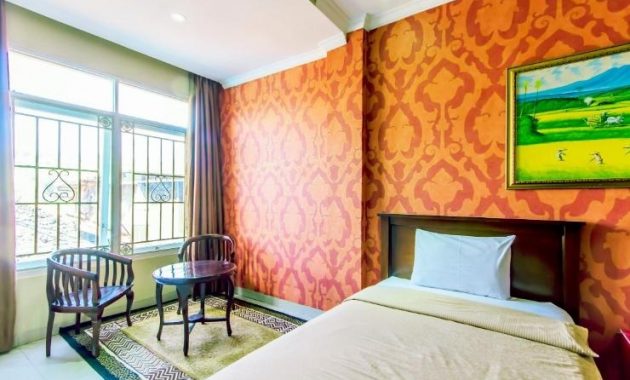 1. Sindang Reret Ciwidey, 2. Hotel Pesona Ciwidey, 3. Ciwidey Hills Radhina, 4. Pondok Winagung, 5. Hotel Albis
