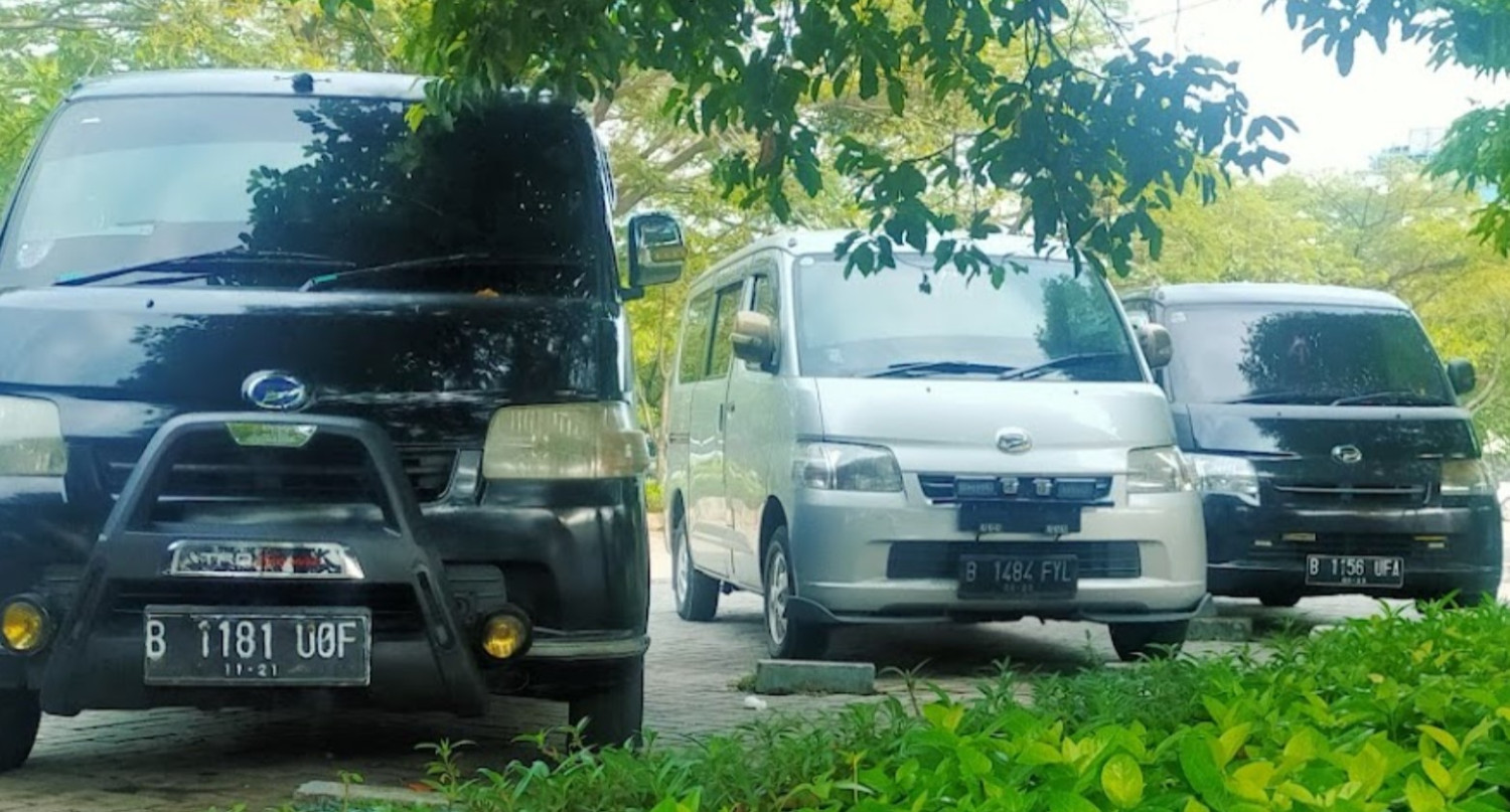 1. Reihan Rental, 2. Ogi Rental , 3. Aditya Rental, 4. Pemuda Jaya Makmur, 5. Griya Trans, 6. Besetum Transport, 7. Fina Rent Car-2, 8. Sewa Pick Up Indonesia, 9. Rudi Trans Travel, 10. Rasyid Travel