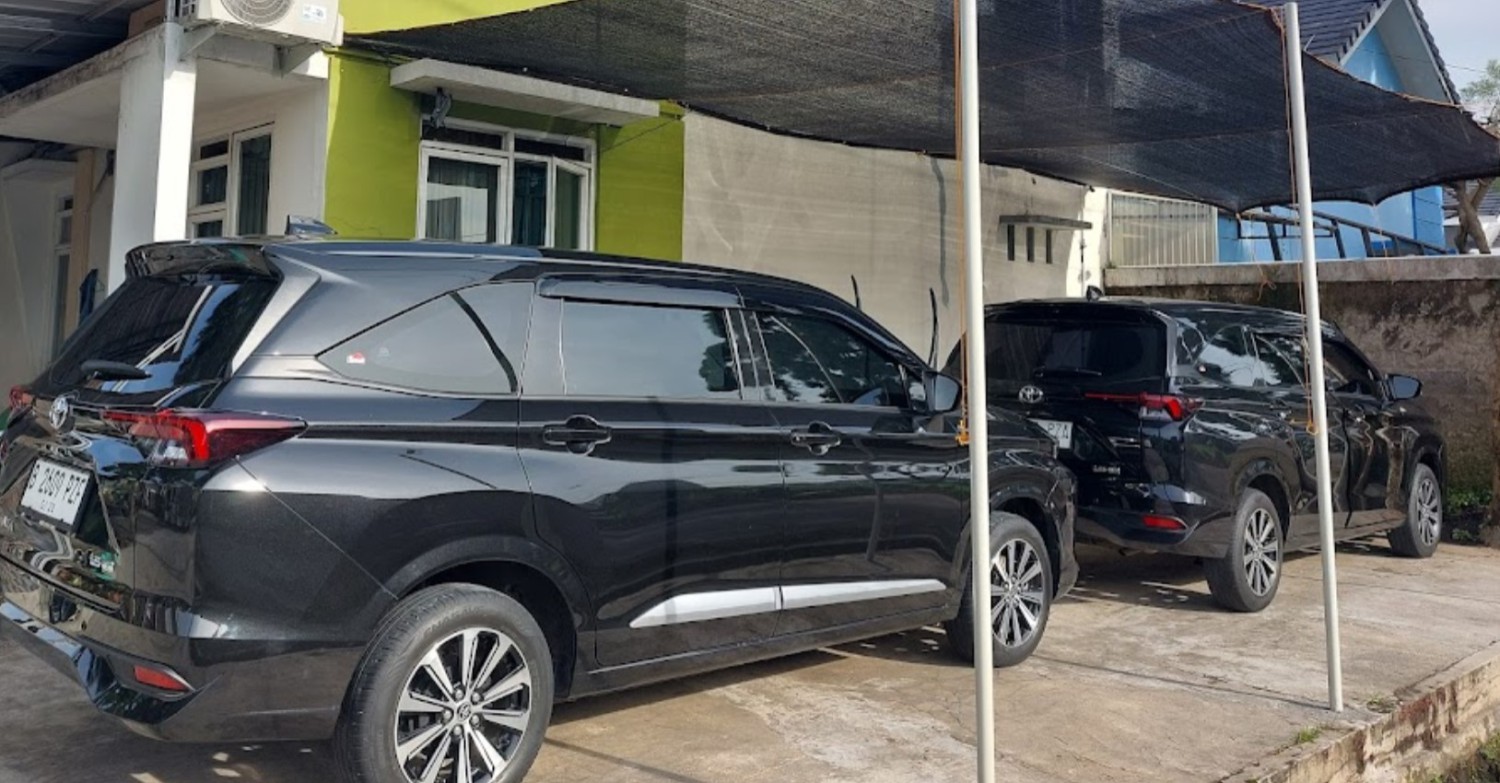 1. Alput Rent Car, 2. CV Kembar Jaya Barokah (KJB), 3. Andalan Kita, 4. Kholil Rent Car, 5. Cibbas Oto Trans, 6. TsT RentCar, 7. Dandung Rental, 8. Asmer Rental, 9. Sedati Rent Car, 10. Zaffran Trans
