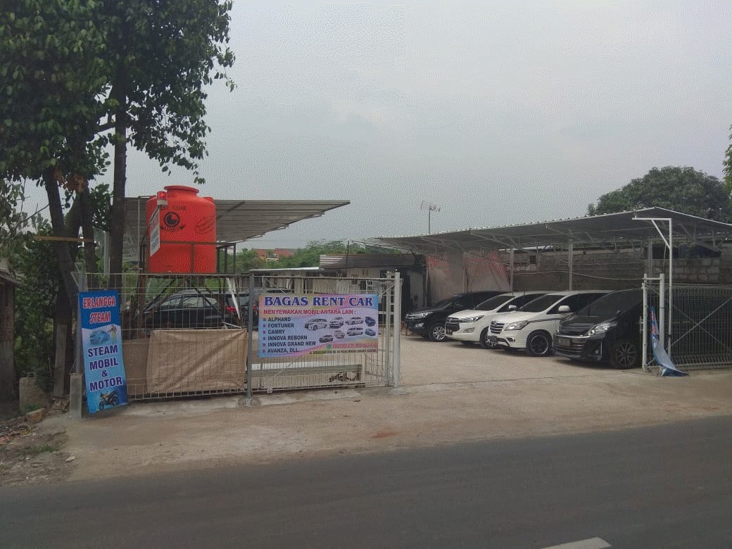1. Obet Rent Car, 2. 168 Premium Rent Car, 3. Gamma Rent Car, 4. Mutiara Mas Perkasa (M2P) Rent Car, 5. Risqi Rental, 6. Dutrans, 7. Bagas Rent Car, 8. FF Rent Car, 9. Andalan Kita Rental, 10. Pesona Raditya Trans