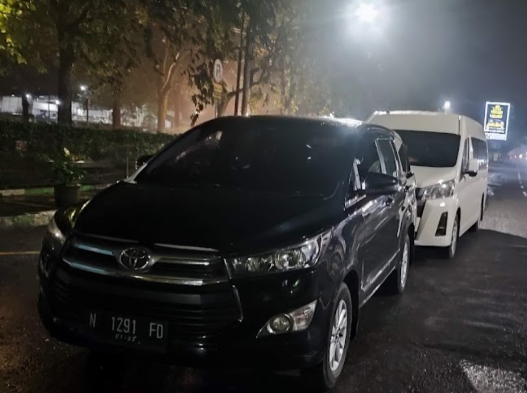 1. Gesang Abadi, 2. Travellora (Indolora Group), 3. D’Rent &amp; Trans, 4. KPJ Trans, 5. Wirawiri Rent Car, 6. Sewa Mobil Malang Raya, 7. Kanjuruhan Holiday, 8. SuryaRent Malang, 9. Banyu Mili Trans, 10. Mega Buana Tour &amp; Travel