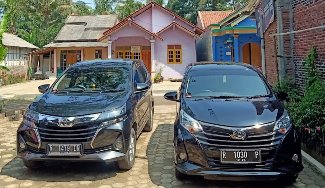 1. Fatma Rental, 2. Cahaya Mulia Rent, 3. Kenzie Trans, 4. Re Han Ren Car, 5. Nur Rizki Trans, 6. SIGMA Rent Car &amp;Travel, 7. Wijaya Rental, 8. Ai Rent Car, 9. Miracle Rental, 10. Khansa Rental