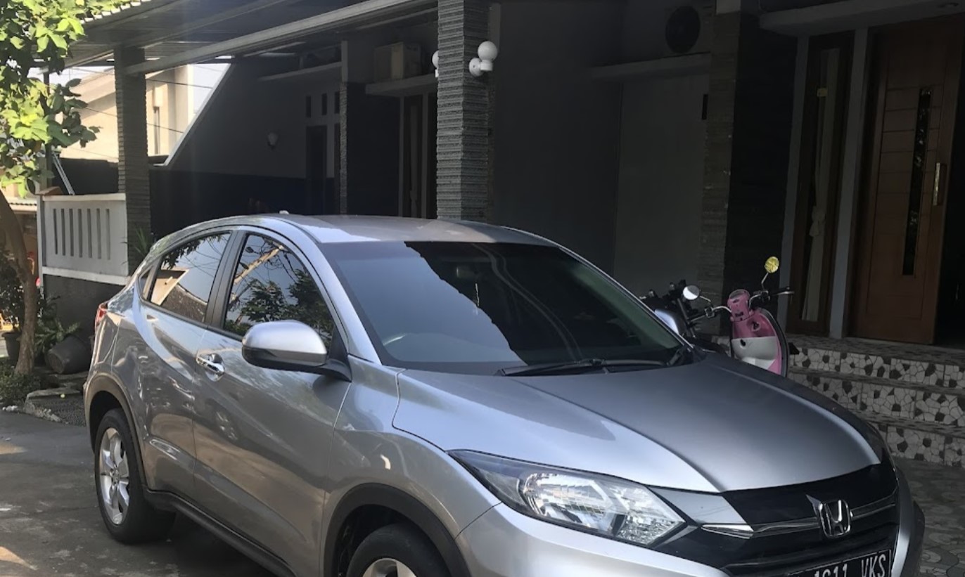 1. Amanda Rent Car, 3. Nesia Rent Car, 4. Indah Jaya Rental, 5. Dhana Trans Jaya, 6. RC Car Rental, 7. Mobilanaja, 8. Rental Mobil Pamulang (RMP), 9. Rits Rent, 10. SvD Car Rental