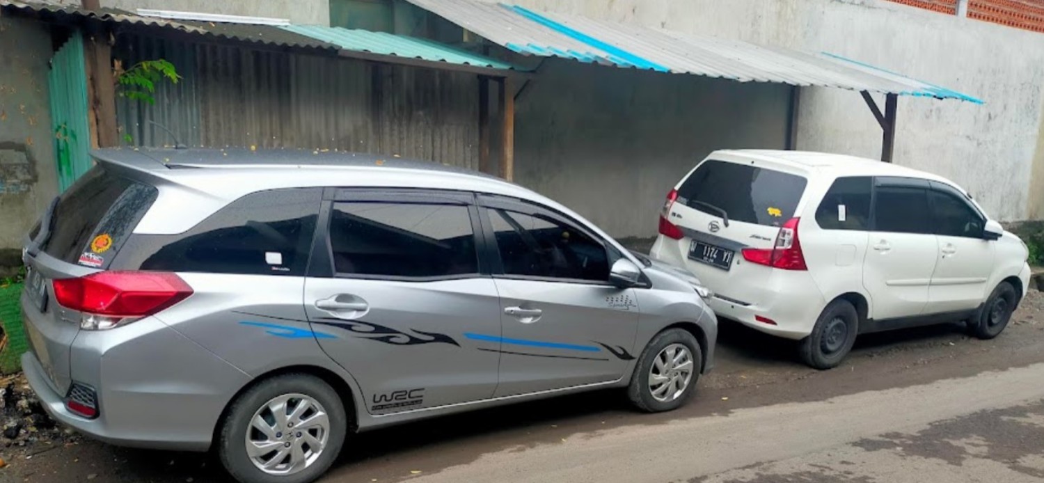 1. DDK Rental, 2. Sinta Trans, 3. Bintang Mulia Tour &amp; Travel, 4. Endika Trans, 5. Hokky Rent Car, 6. Rasiva Rent Car, 7. Nailah Trans, 8. B.R.O, 9. Wifali Berkah Trans, 10. Rental “Mas Joko” Cabang Keboharan 