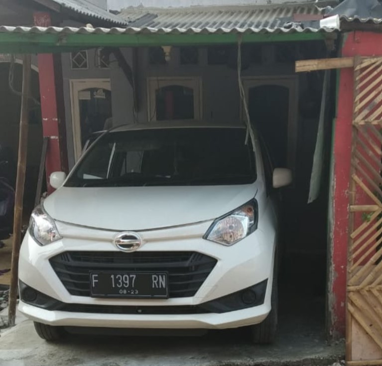 1. Khanza Rent Car, 2. Kasri Rental, 3. Rental Mobil 77, 4. CGC Rentcars, 5. Hendry Rent Car, 6. Regar Rental, 7. Rully Shasongko Rental, 8. Acropolis Rental, 9. Emily RentCar, 10. Family Rent Car Group