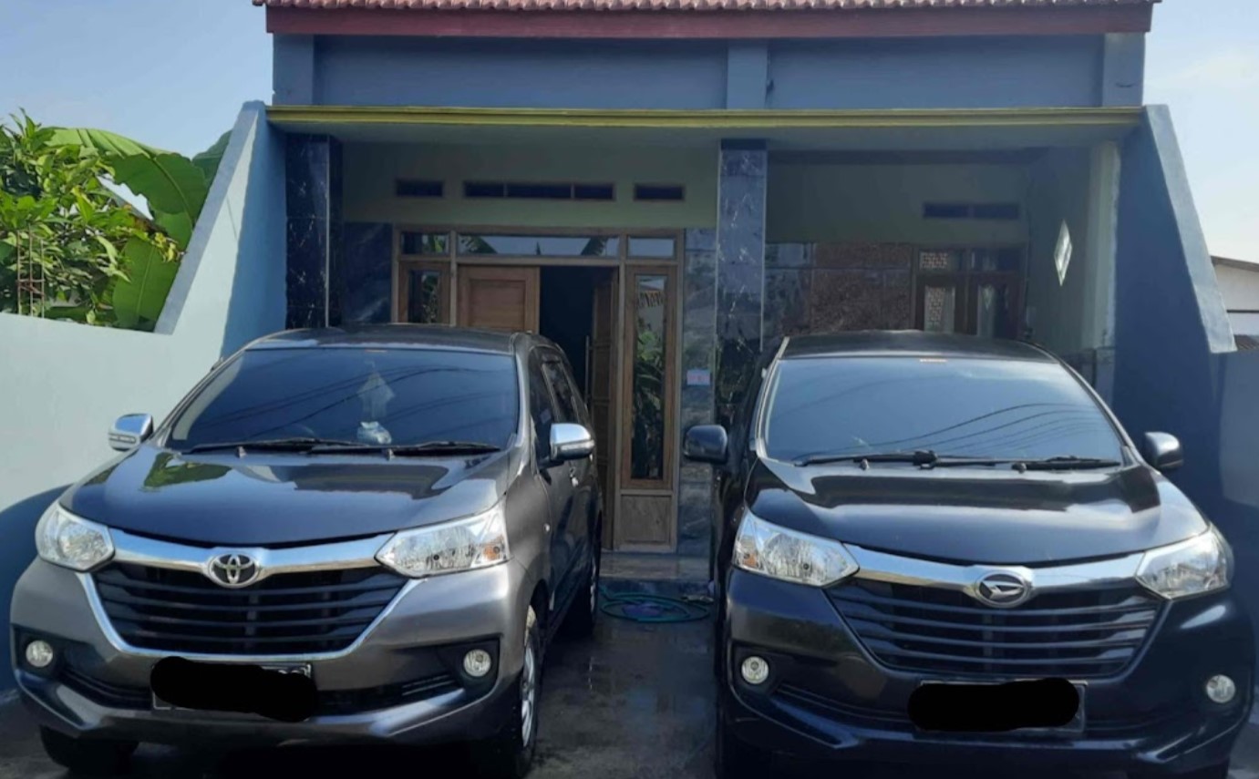 1. DDK Rental, 2. Sinta Trans, 3. Bintang Mulia Tour &amp; Travel, 4. Endika Trans, 5. Hokky Rent Car, 6. Rasiva Rent Car, 7. Nailah Trans, 8. B.R.O, 9. Wifali Berkah Trans, 10. Rental “Mas Joko” Cabang Keboharan 