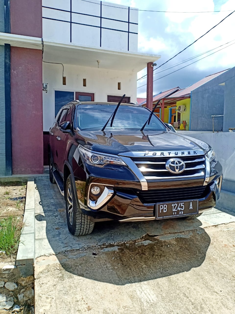 1. Wahana Sentosa Jaya, 2. Trimitra Utama, 3. Rodatransindo, 4. Aries Rental, 5. Sahabat Rental, 6. Andalas Rental, 7. Rino Rental, 8. S&amp;J Rental, 9. Fian Rental, 10. CV SMKA
