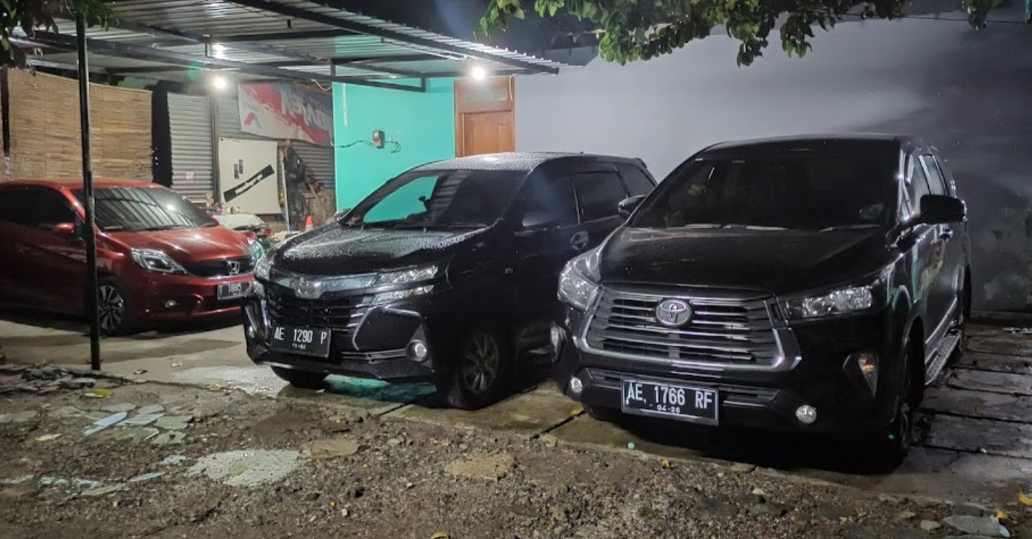 1. Agus Rental, 2. Kota Kota Transport, 3. Apriana Carter, 4. APS.RentCar, 5. Cimadu Trans, 6. Rosella Garage, 7. Sri Ayu Rentcar, 8. SA Rental, 9. Awani Rental, 10. Atha Trans