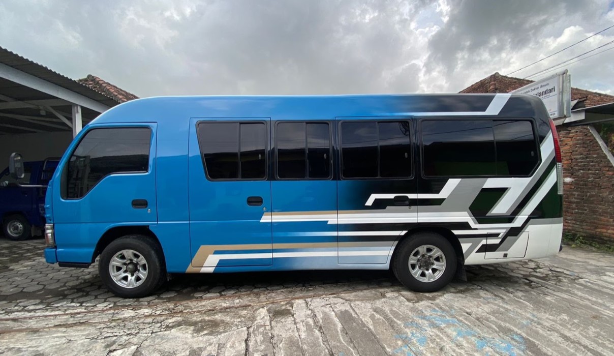 1. DDK Rental, 2. Sinta Trans, 3. Bintang Mulia Tour &amp; Travel, 4. Endika Trans, 5. Hokky Rent Car, 6. Rasiva Rent Car, 7. Nailah Trans, 8. B.R.O, 9. Wifali Berkah Trans, 10. Rental “Mas Joko” Cabang Keboharan 