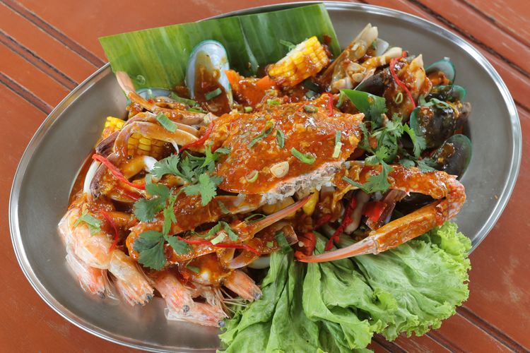 Seafood Platter Lembur Kuring Cimanggis, Konsep Unik: Dari Saung Lesehan Sampai Kapal Pinisi, Menu Seafood Segar dengan Harga Bersahabat, Fasilitas Lengkap dan Pelayanan yang Ramah, Tips Sebelum Datang, Kita Rangkum Yaa~
