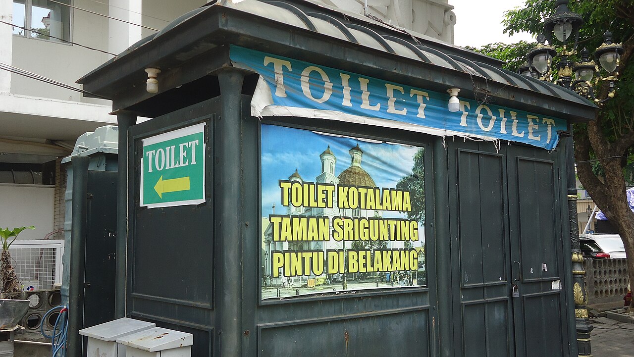 akses keluarga Kota Lama Semarang di kawasan heritage, Ringkas Dulu: 7 Titik Akses Keluarga di Kota Lama, Kenapa Akses Keluarga Kota Lama Semarang Perlu Diatur per Slot Waktu, Rute Jalan Santai yang Aman untuk Anak dan Lansia, Titik Parkir dan Drop-off: Cara Meminimalkan Putar Balik, Biaya, Waktu, dan Barang Wajib Bawa, Rencana 2 Jam untuk Keluarga (Praktis), FAQ Akses Keluarga Kota Lama Semarang