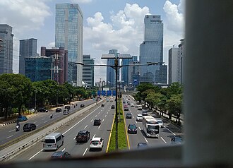 Akses jalan menuju Jakarta Timur saat akhir pekan, Kenali dulu gerbang masuk yang paling sering dipakai, Jam ramai yang paling sering bikin antre parkir, Titik parkir yang biasanya lebih ramah keluarga, Checklist cepat sebelum mesin mobil dimatikan, Rencana cadangan saat parkiran utama penuh, FAQ parkir Taman Mini Jakarta untuk keluarga