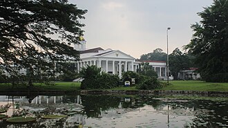 Aktivitas pagi keluarga di kawasan Sempur Bogor, Rute jalan kaki 2–3 jam yang ramah anak, Estimasi biaya realistis untuk 1 keluarga kecil, Tips memilih waktu datang agar tidak bentrok keramaian, Checklist praktis sebelum berangkat ke Sempur, Referensi resmi dan orientasi kawasan, Skenario cadangan saat hujan ringan, FAQ aktivitas keluarga di Sempur Bogor
