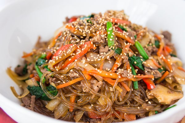 Japchae, 1. Kimchi, 2. Kimbap, 3. Bibimbap, 4. Bulgogi, 5. Ramyeon, 6. Jjajangmyeon, 7. Japchae / Chapchae, 8. Miyeok Guk, 10. Kepiting Saus Korea, 11. Nakji Bokkeum, 12. Gogigui, 13. Haejangguk, 14. Sannakji, 15. Sundubu Jjigae, 16. Soondubu, 17. Jjukumi, 18. Yangnyeom Tongdak, 19. Dakjuk, 20. Seolleongtang, 21. Jeongol, 22. Samgyetang, 1. Tteokbokki, 2. Eomuk, 3. Twigim, 4. Bungeoppang, 5. Gyrenppang, 6. Hotteok, 7. Bbopki, 8. Gurita dan Cumi-cumi Kering, 9. Kkultare, 10. Hweori Gamja, 11. Sundae
