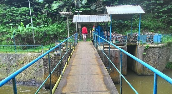 pembangkit listrik, Akses Jalan, Area Tahura, Goa Jepang dan Goa Belanda, Penangkaran Rusa, Menuju Curug Omas Maribaya