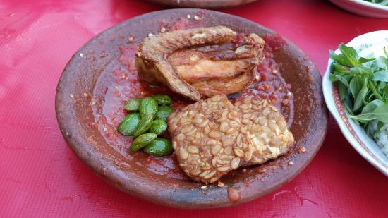 Padin Bu Achmad Dewi, 1. Sate Ayam Lisidu, 2. Sop Buntut Gelora Pancasila, 3. Soto Madura Wawan, 4. Sego Sambel Mak Yeye, 5. Bubur Ayam Mang Dudung, 6. Pecel Ambulance Bu Hana, 7. Padin Bu Achmad Dewi, 8. Nasi Bali Pengampon, 9. Nasi Cumi Waspada, 10. Pecel Rawon Pucang, 11. Yung Ho