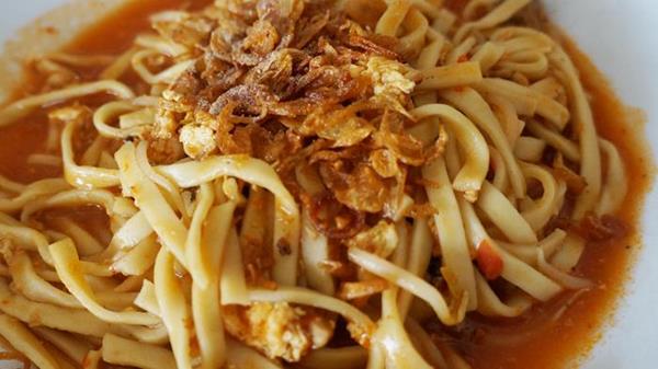 Mie Tarempa, 1. Gong-Gong, 2. Bingka Bakar, 3. Luti Gendang, 4. Sop Ikan Batam, 5. Mi Sagu, 6. Mi Lendir, 7. Mie Tarempa, 8. Kek Pisang Villa, 9. Mi Kacang Selat Panjang, 10. Bilis Molen