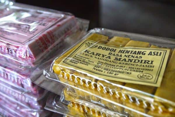 Dodol Kentang Kerinci, 1. Tempoyak, 2. Kue Srikaya, 3. Gulai Tepek Ikan, 4. Dodol Nanas, 5. Jus Pinang, 6. Dodol Kentang Kerinci, 7. Gandus, 8. Sup Tulang, 9. Nasi Gemuk, 10. Daging Masak Itam