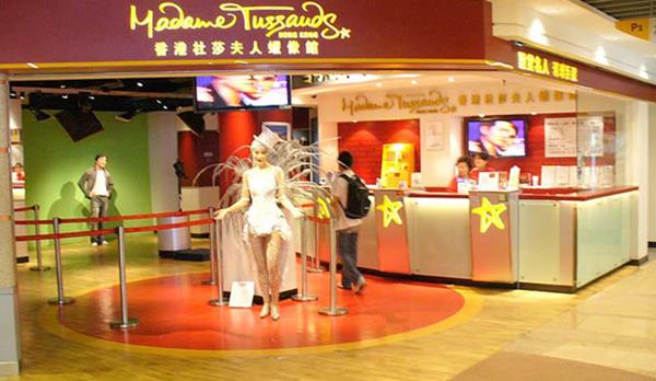 Madame Tussauds tempat wisata di Hongkong, Madame Tussauds Hongkong, Hongkong Disneyland, Pulau Lamma, Po Lin Monastery, Clock Tower, Avenue of Stars, Victoria Peak, Repulse Bay, Ocean Park Hongkong, Stanley Beach