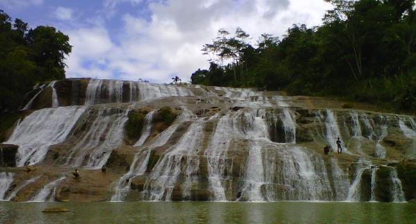 Curug Dengdeng, 1. Pantai Karang Tawulan, 2. Situ Gede, 3. Pantai Cipatujah, 4. Pantai Sindangkerta, 5. Gua Malawang, 6. Waterboom Maarif Garden, 7. Kawasan Wisata Galunggung, 8. Teejay Waterpark, 9. Kampung Naga, 10. Curug Dengdeng