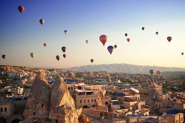 Cappadocia, Galata Kulesi, Pamukkale, Library of Celsus, Gunung Ararat, Blue Lagoon, Istanbul, Hagia Sophia, Cappadocia, Safranbolu, Maiden’s Tower