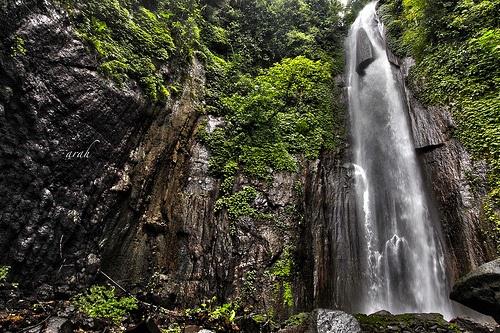 Coban Canggu, 1. Candi-Candi di Trowulan, 2. Coban Canggu, 3. Wisata Sumber Api Abadi Bekucuk, 4. Pemandian Air Panas Ubalan, 5. Pacet Mini Park, 6. Makam Troloyo, 7. Vihara Majapahit “Sleeping Budha”, 8. Museum Trowulan Mojokerto, 9. Air Terjun Dlundung, 10. Kolam Segaran Mojokerto